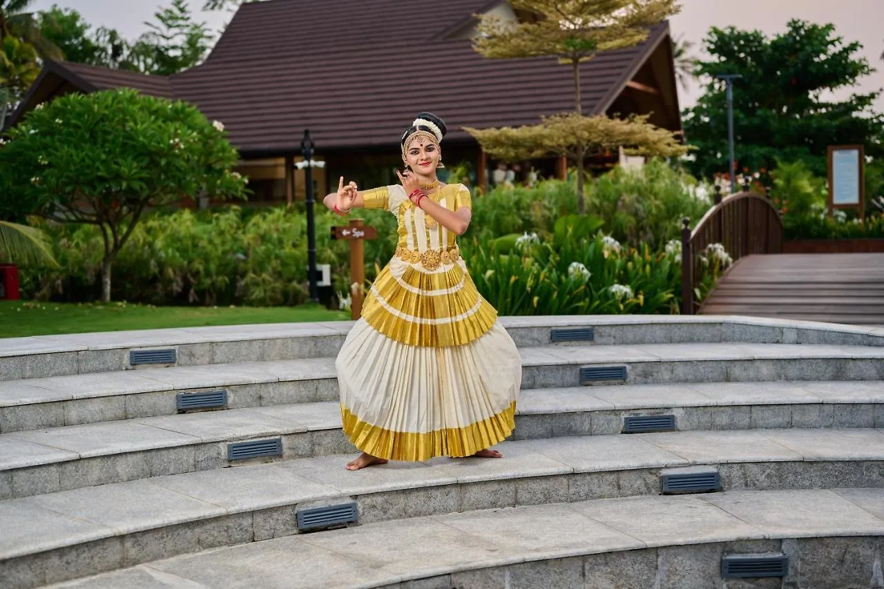 Gokulam Grand Resort & Spa, Kumarakom 5*,