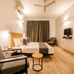 Hotel King Delhi Airport ***